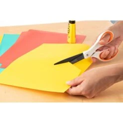 Fiskars Büroschere Titanium Non-Stick, 21 Cm, Universalschere, Titanbeschichtet, Rostfrei, Weiß -Leitz Shop 097b22e689224d026317a32636492230db233717 bueroschere fiskars titanium non stick 21 cm