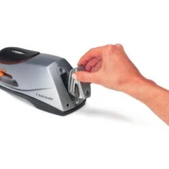 Rexel Optima 20 Elektrohefter, Silber, Batterie-/Netzbetrieb, Heftleistung 20 Blatt 7 Rexel Optima 20 Elektrohefter, Silber, Batterie-/Netzbetrieb, Heftleistung 20 Blatt -Leitz Shop 0f6ef36563c414161f7fd23291d78af22fce4d3c elektrohefter rexel optima 20 silber