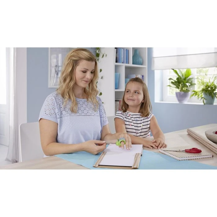 Tesa Klebefilmabroller 58241 Mini, Hellgrün, Handabroller Für Kleberollen 19mm X 10m 6 Tesa Klebefilmabroller 58241 Mini, Hellgrün, Handabroller Für Kleberollen 19mm X 10m – Bild 4